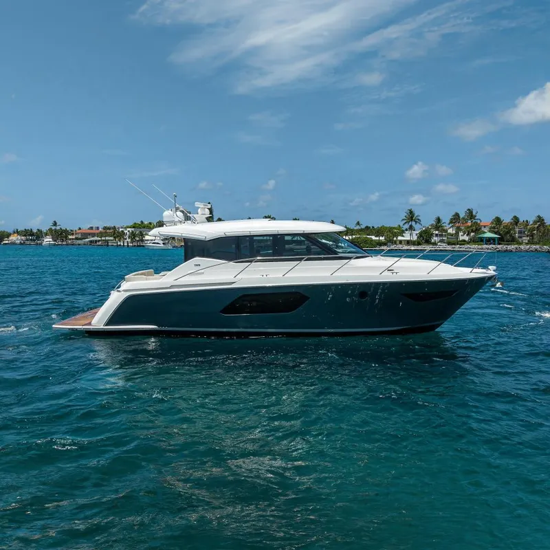 Slide: The Image of Tiara 49 DEBBIE'S DIAMOND - Starboard Profile - 0