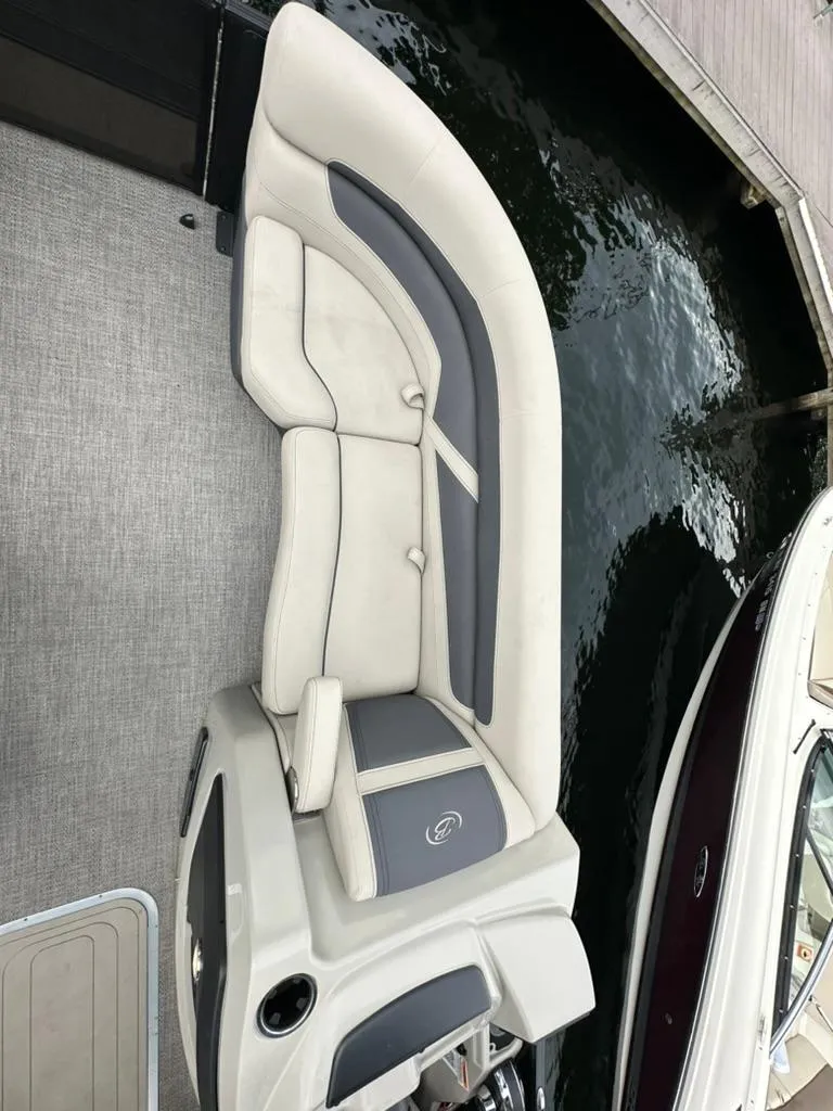 Slide: The Image of Barletta Cabrio 22QC 2023 - 14