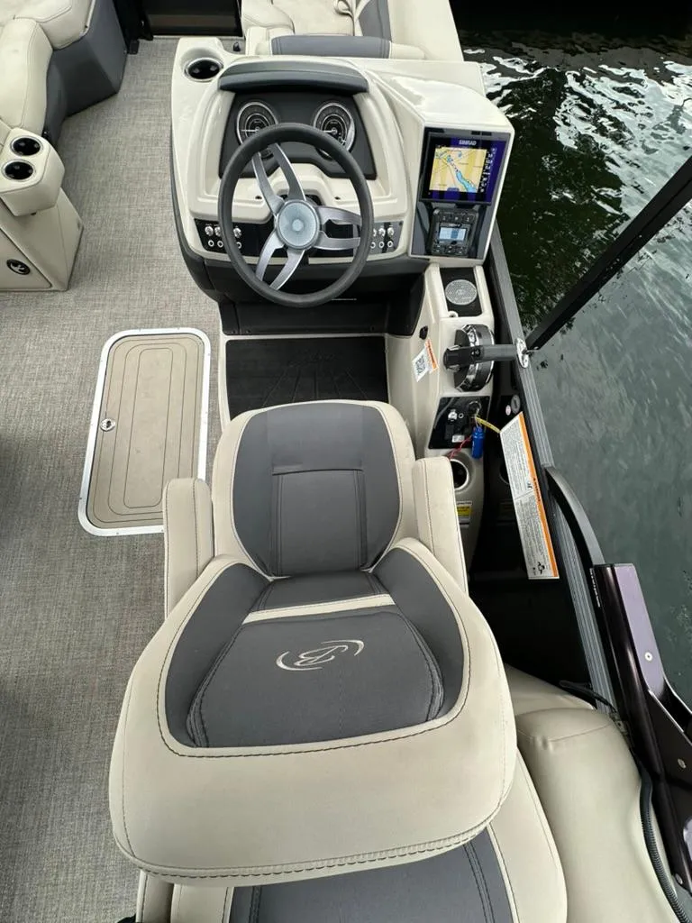 Slide: The Image of Barletta Cabrio 22QC 2023 - 15