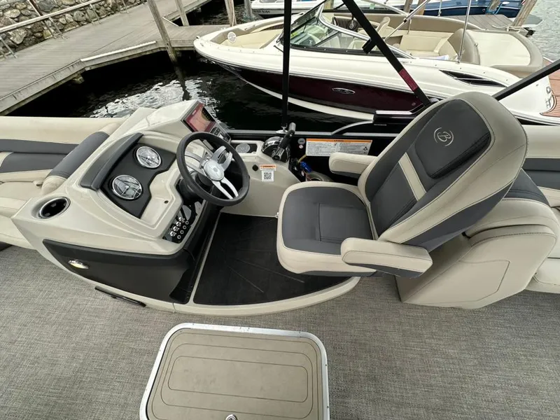 Slide: The Image of Barletta Cabrio 22QC 2023 - 16