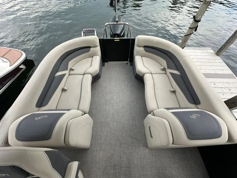 Slide: The Image of Barletta Cabrio 22QC 2023 - 19