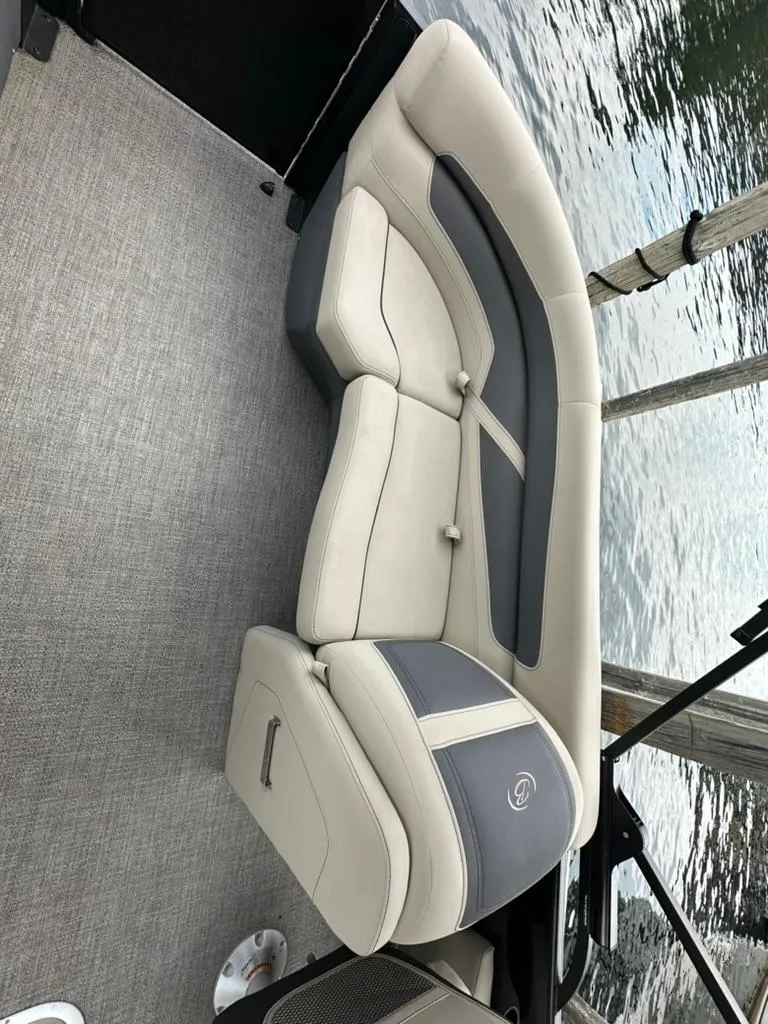 Slide: The Image of Barletta Cabrio 22QC 2023 - 20