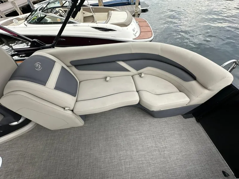 Slide: The Image of Barletta Cabrio 22QC 2023 - 21