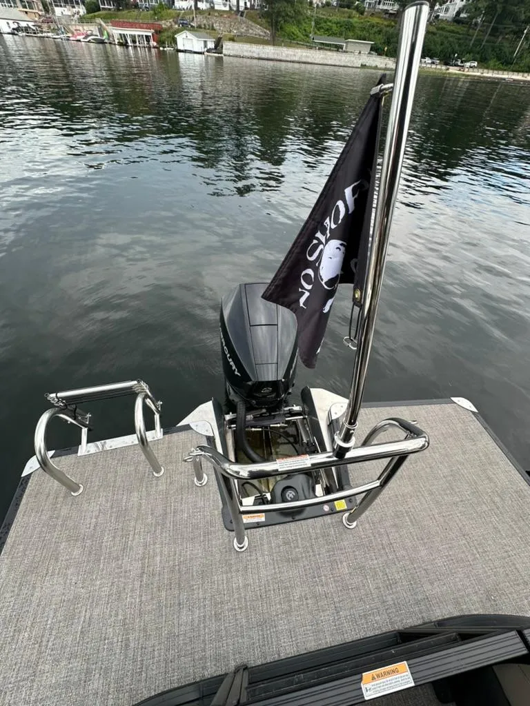 Slide: The Image of Barletta Cabrio 22QC 2023 - 22