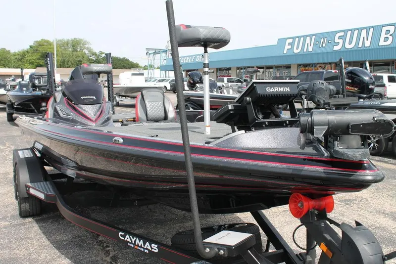 Slide: The Image of Caymas CX 20 2021 - 4