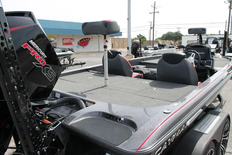 Slide: The Image of Caymas CX 20 2021 - 6