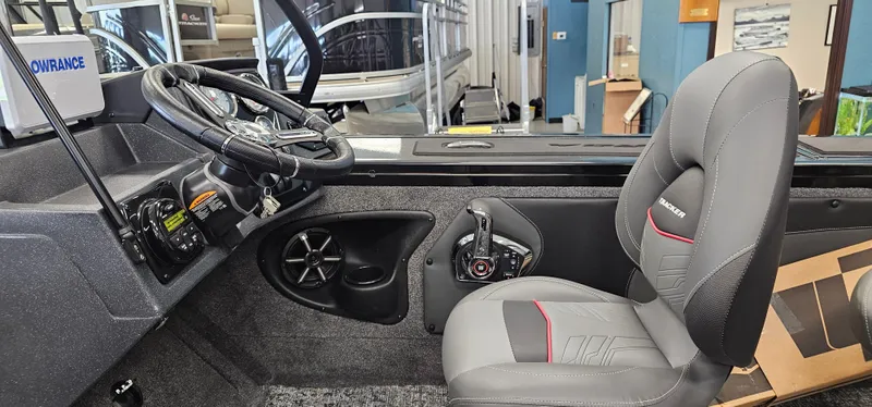 Slide: The Image of Tracker Targa V-19 2026 - 11