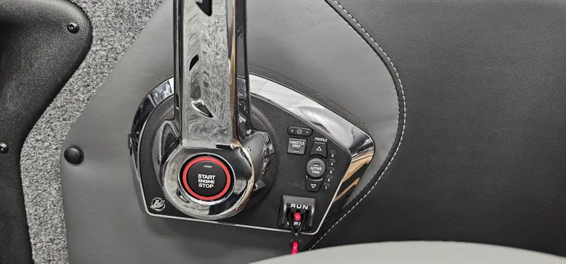 Slide: The Image of Tracker Targa V-19 2026 - 17