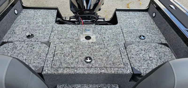 Slide: The Image of Tracker Targa V-19 2026 - 18