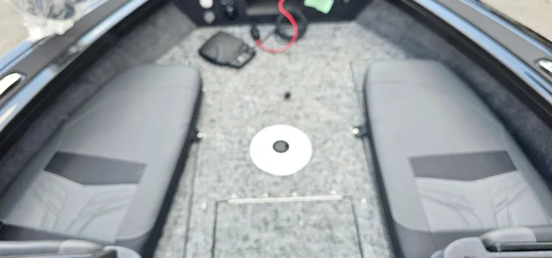 Slide: The Image of Tracker Targa V-19 2026 - 4