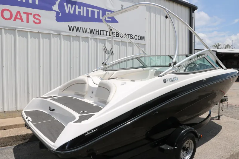 Slide: The Image of Yamaha AR190 2014 - 3