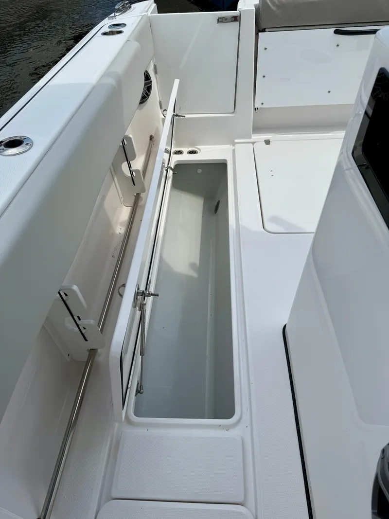 Slide: The Image of Fish Box - 26