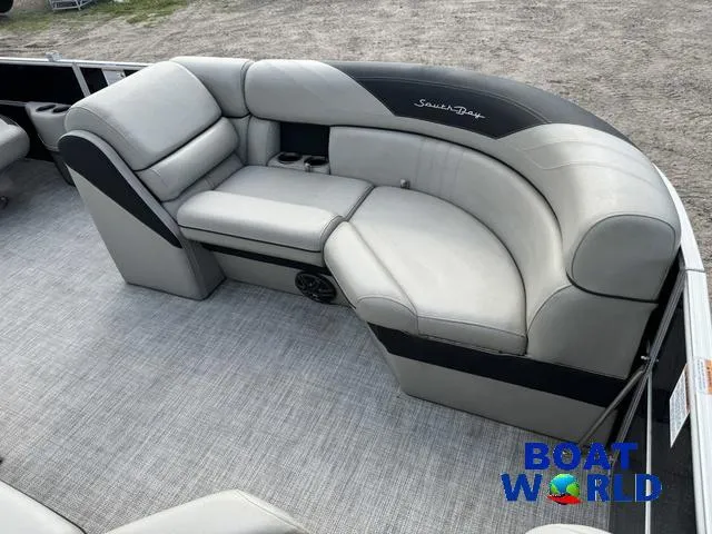 Slide: The Image of South Bay 224RS LE Pontoon & 140HP Suzuki 4-Stroke EFI 2023 - 13