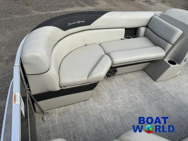 Slide: The Image of South Bay 224RS LE Pontoon & 140HP Suzuki 4-Stroke EFI 2023 - 14