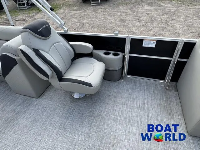 Slide: The Image of South Bay 224RS LE Pontoon & 140HP Suzuki 4-Stroke EFI 2023 - 27