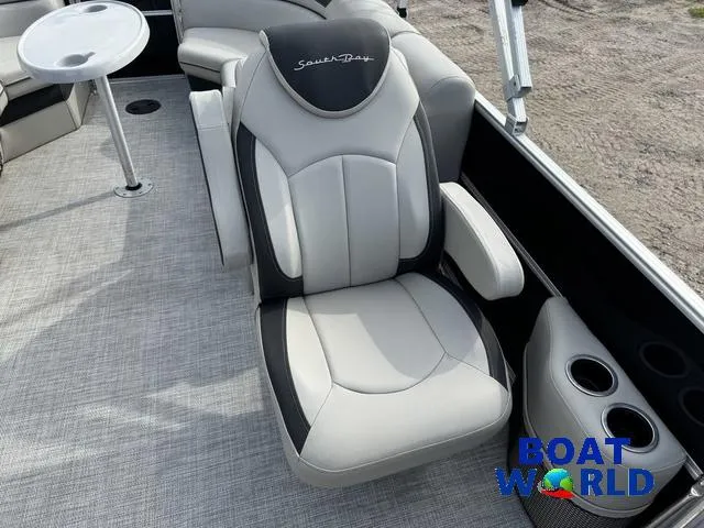 Slide: The Image of South Bay 224RS LE Pontoon & 140HP Suzuki 4-Stroke EFI 2023 - 28