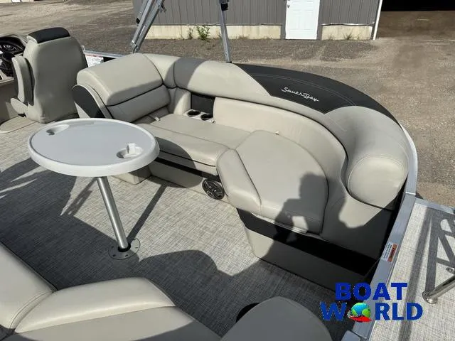 Slide: The Image of South Bay 224RS LE Pontoon & 140HP Suzuki 4-Stroke EFI 2023 - 34