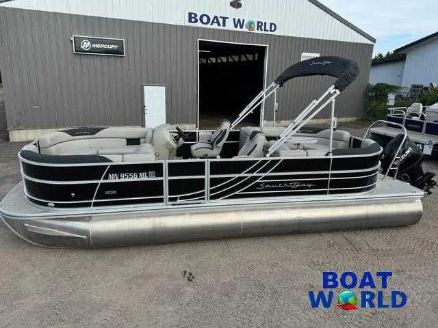 Slide: The Image of South Bay 224RS LE Pontoon & 140HP Suzuki 4-Stroke EFI 2023 - 4