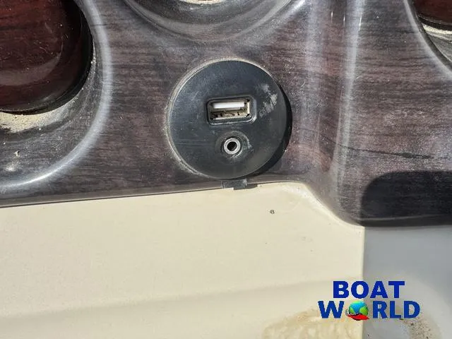 Slide: The Image of Sylvan 820 4-PT Pontoon 2016 - 27