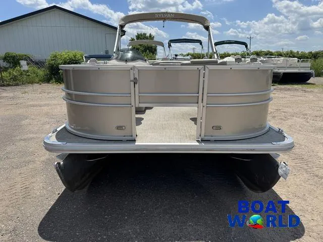 Slide: The Image of Sylvan 820 4-PT Pontoon 2016 - 45