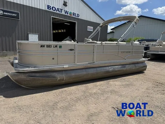 Slide: The Image of Sylvan 820 4-PT Pontoon 2016 - 47