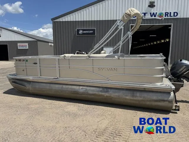 Slide: The Image of Sylvan 820 4-PT Pontoon 2016 - 50