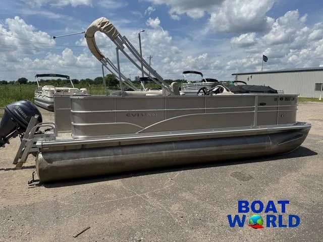 Slide: The Image of Sylvan 820 4-PT Pontoon 2016 - 53