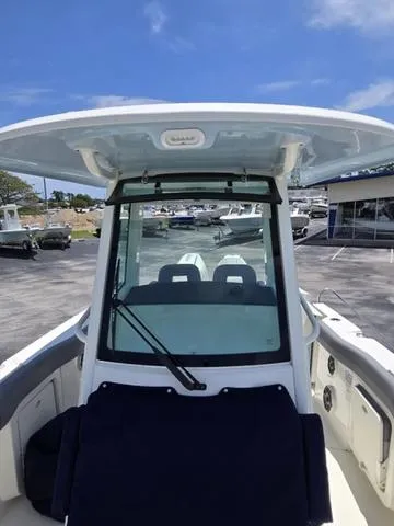 Slide: The Image of Boston Whaler 280 Outrage 2024 - 14