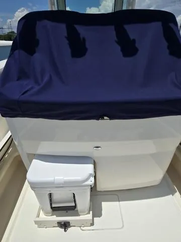 Slide: The Image of Boston Whaler 280 Outrage 2024 - 7