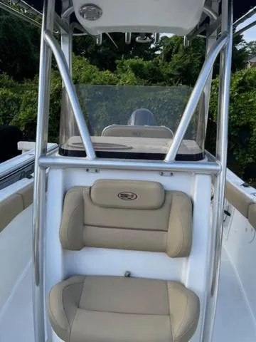 Slide: The Image of Sea Hunt Ultra 211 2018 - 5