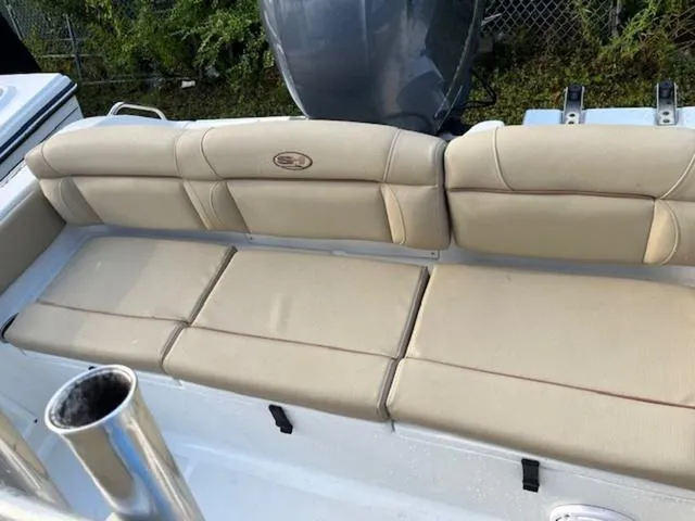 Slide: The Image of Sea Hunt Ultra 211 2018 - 8