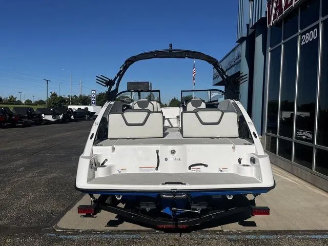 Slide: The Image of Yamaha AR250 2025 - 11