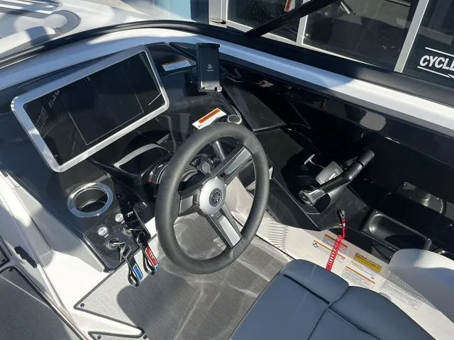 Slide: The Image of Yamaha AR250 2025 - 14