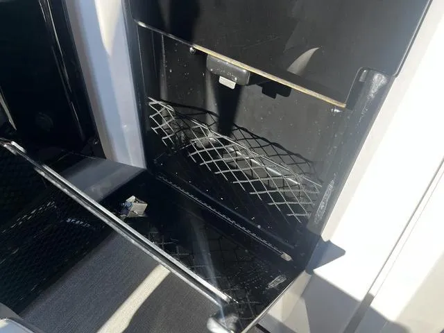 Slide: The Image of Yamaha AR250 2025 - 16