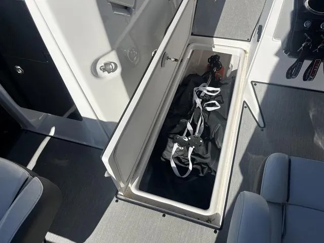 Slide: The Image of Yamaha AR250 2025 - 18