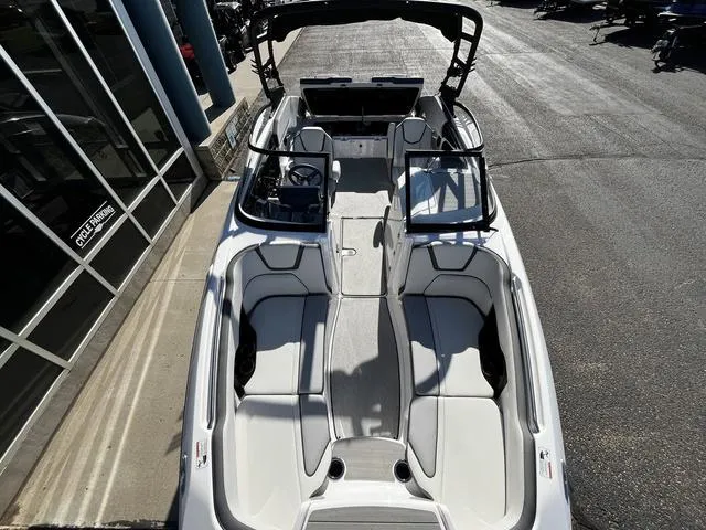 Slide: The Image of Yamaha AR250 2025 - 21