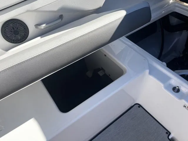 Slide: The Image of Yamaha AR250 2025 - 22