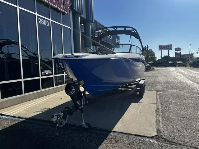 Slide: The Image of Yamaha AR250 2025 - 7