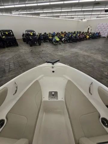 Slide: The Image of Chaparral 19 H2O Ski & Fish 2016 - 5