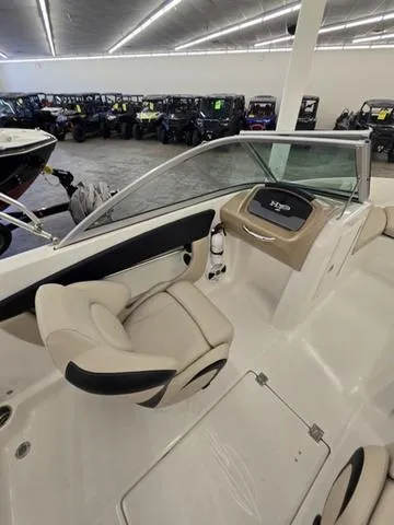 Slide: The Image of Chaparral 19 H2O Ski & Fish 2016 - 8