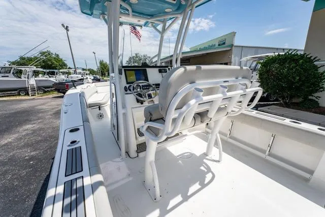 Slide: The Image of Sea Fox 248 Commander 2021 - 13