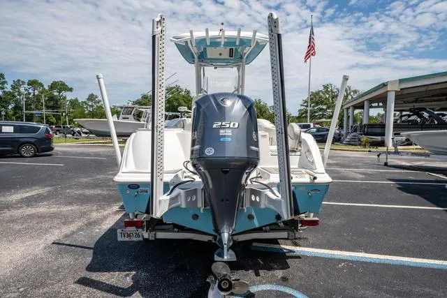 Slide: The Image of Sea Fox 248 Commander 2021 - 4