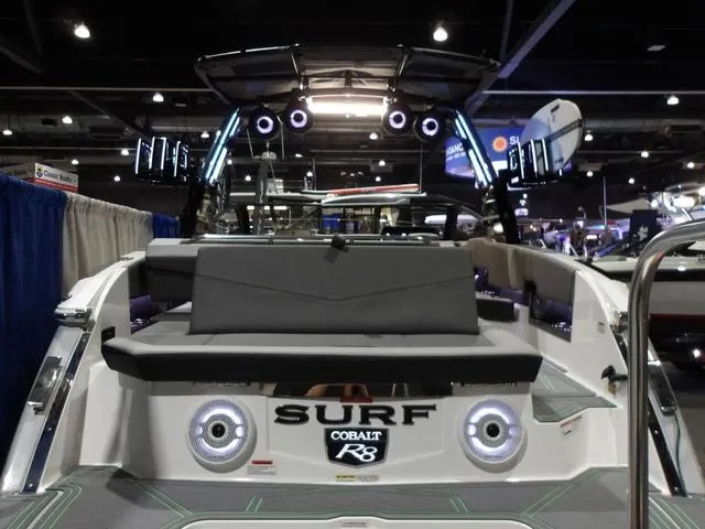 Slide: The Image of Cobalt R8 Surf 2024 - 55