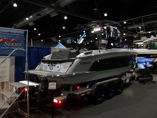 Slide: The Image of Cobalt R8 Surf 2024 - 65