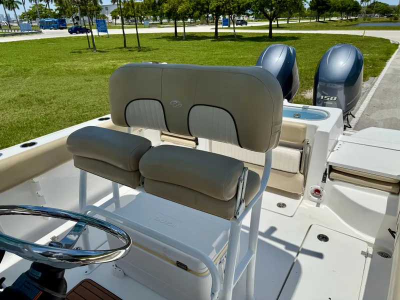 Slide: The Image of Sea Fox 266 Commander 2015 - 17