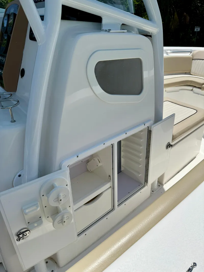 Slide: The Image of Sea Fox 266 Commander 2015 - 29