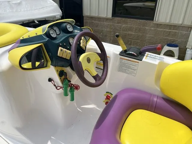 Slide: The Image of Yamaha Exciter 1997 - 6