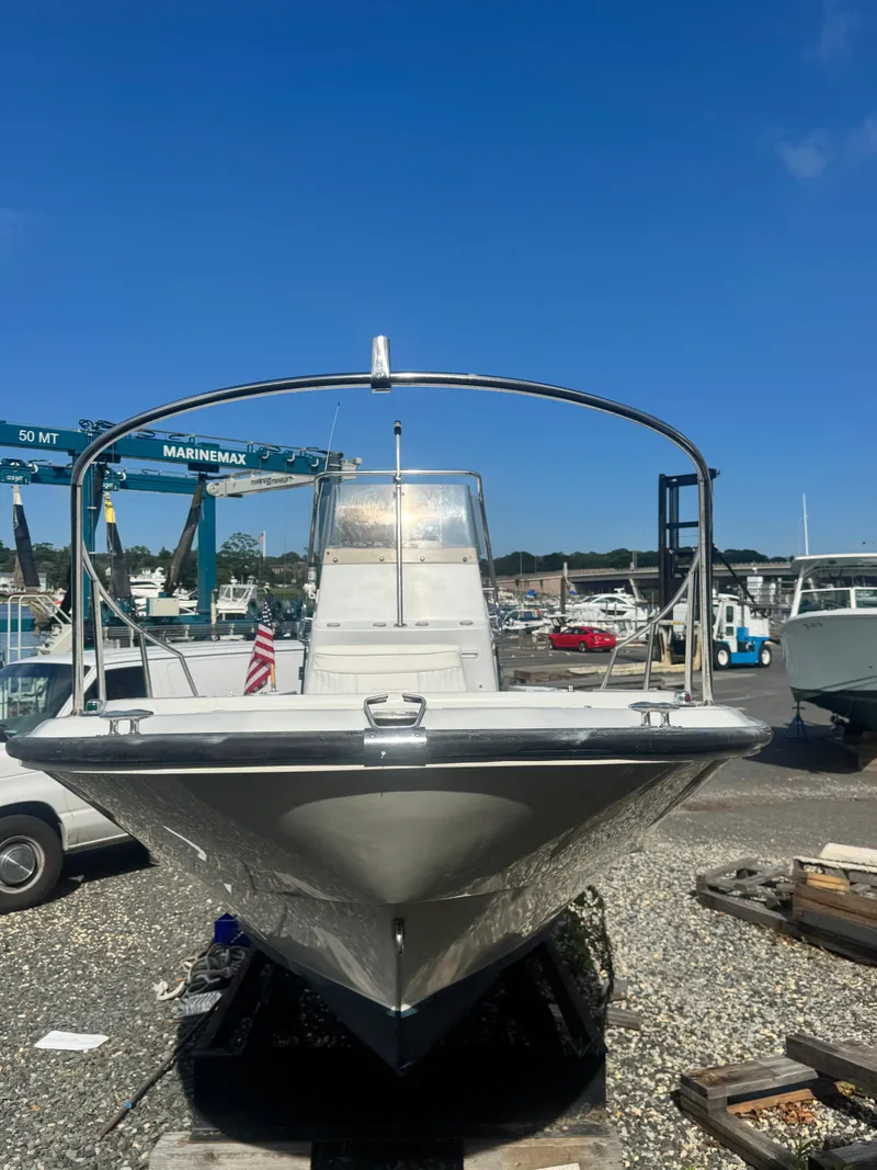 Slide: The Image of Boston Whaler 21 Outrage 1994 - 5