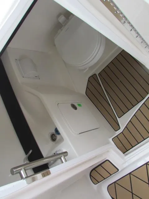 Slide: The Image of Sea Ray SLX 260 Surf 2026 - 13