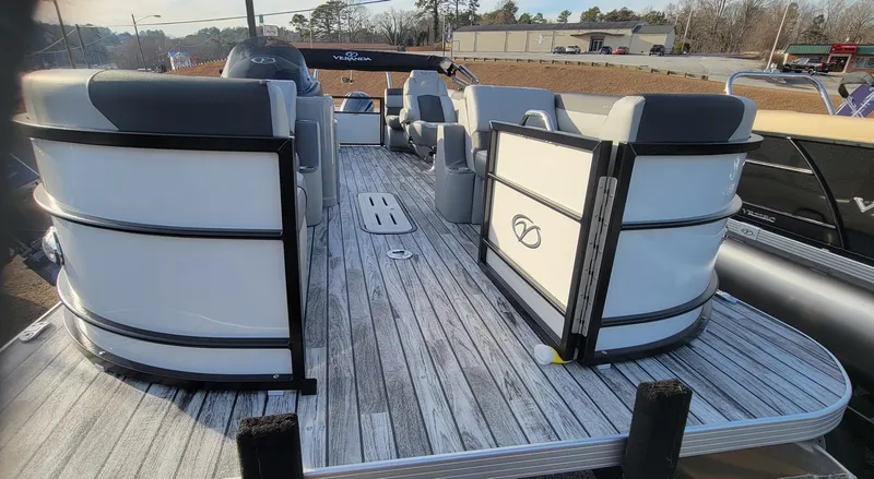 Slide: The Image of Veranda VR20RC Deluxe 2024 - 12